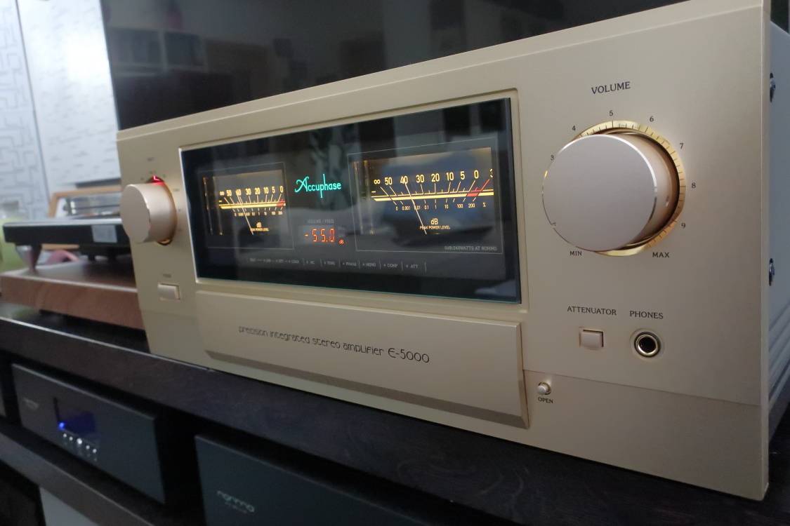 2022 04 30 TST Accuphase E 5000 7