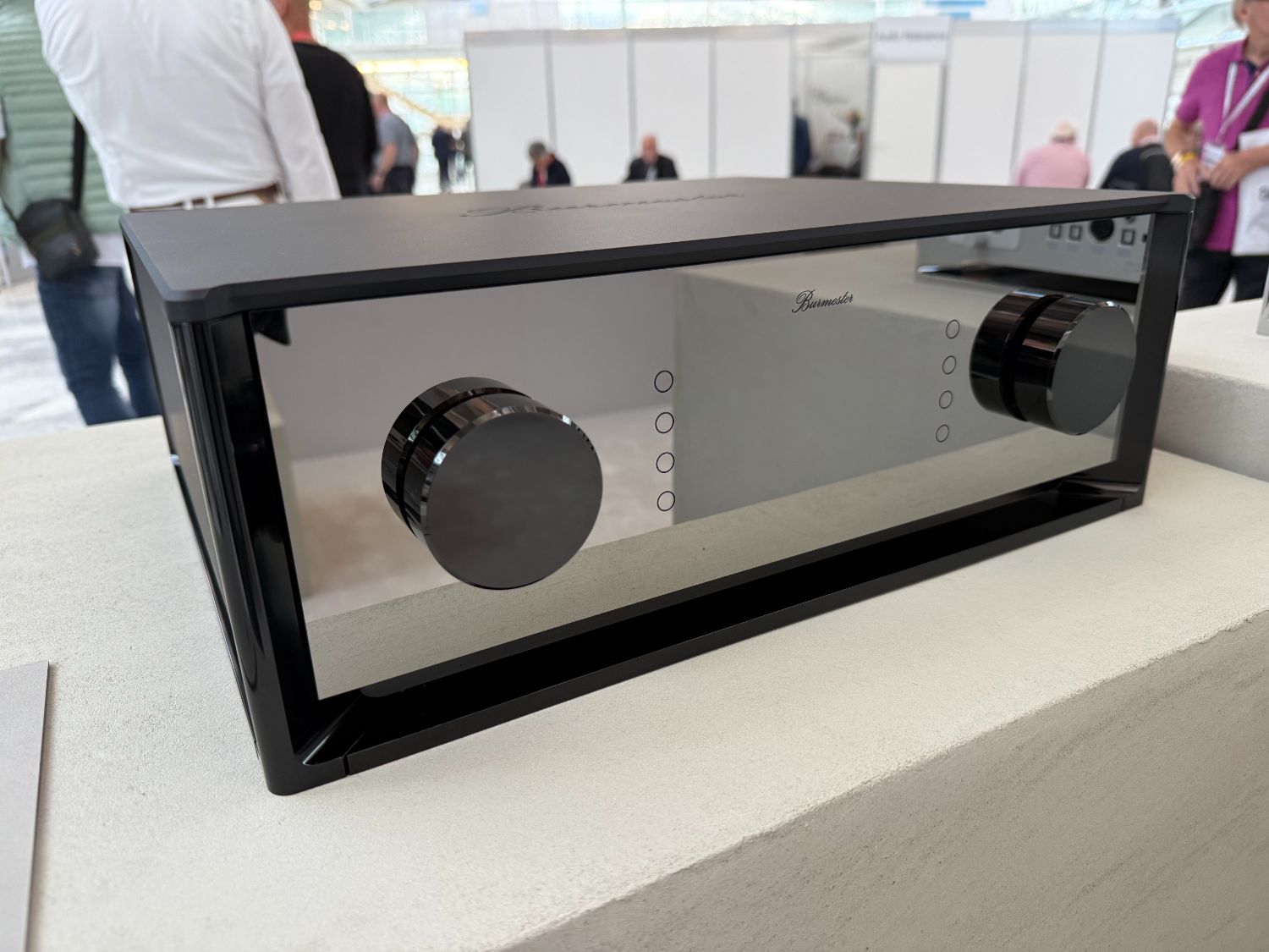 Burmester 249