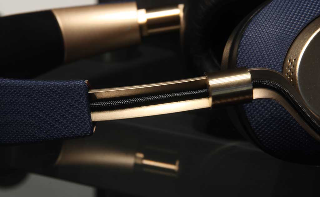 2018 02 14 TST Bowers Wilkins PX 4