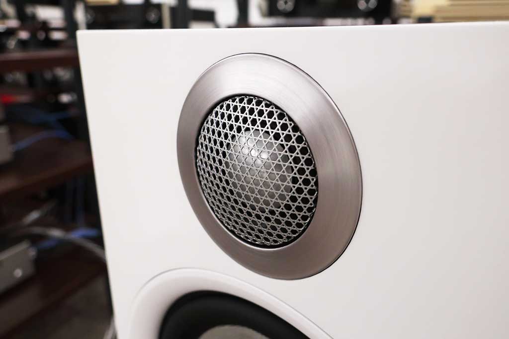 2019 04 30 TST Bowers Wilkins 606 5