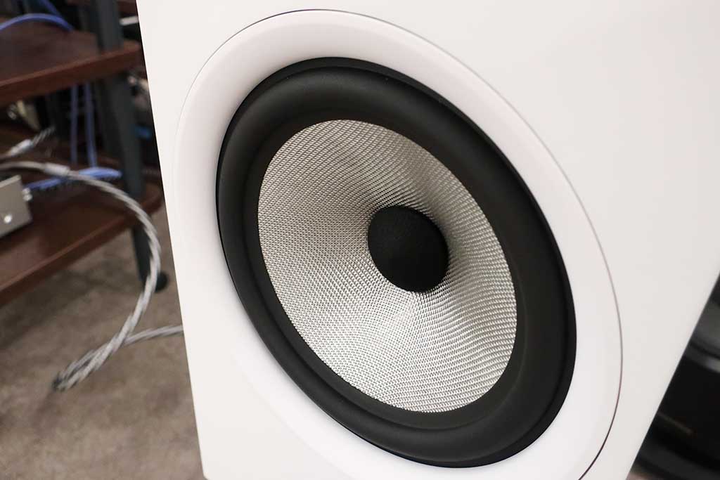 2019 04 30 TST Bowers Wilkins 606 6