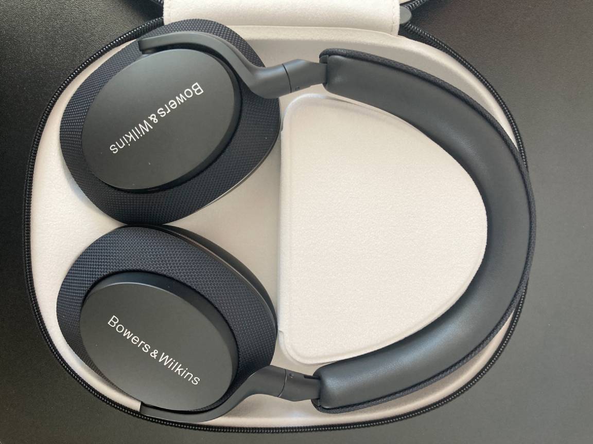 2022 07 30 TST Bowers Wilkins Px7 S2 11