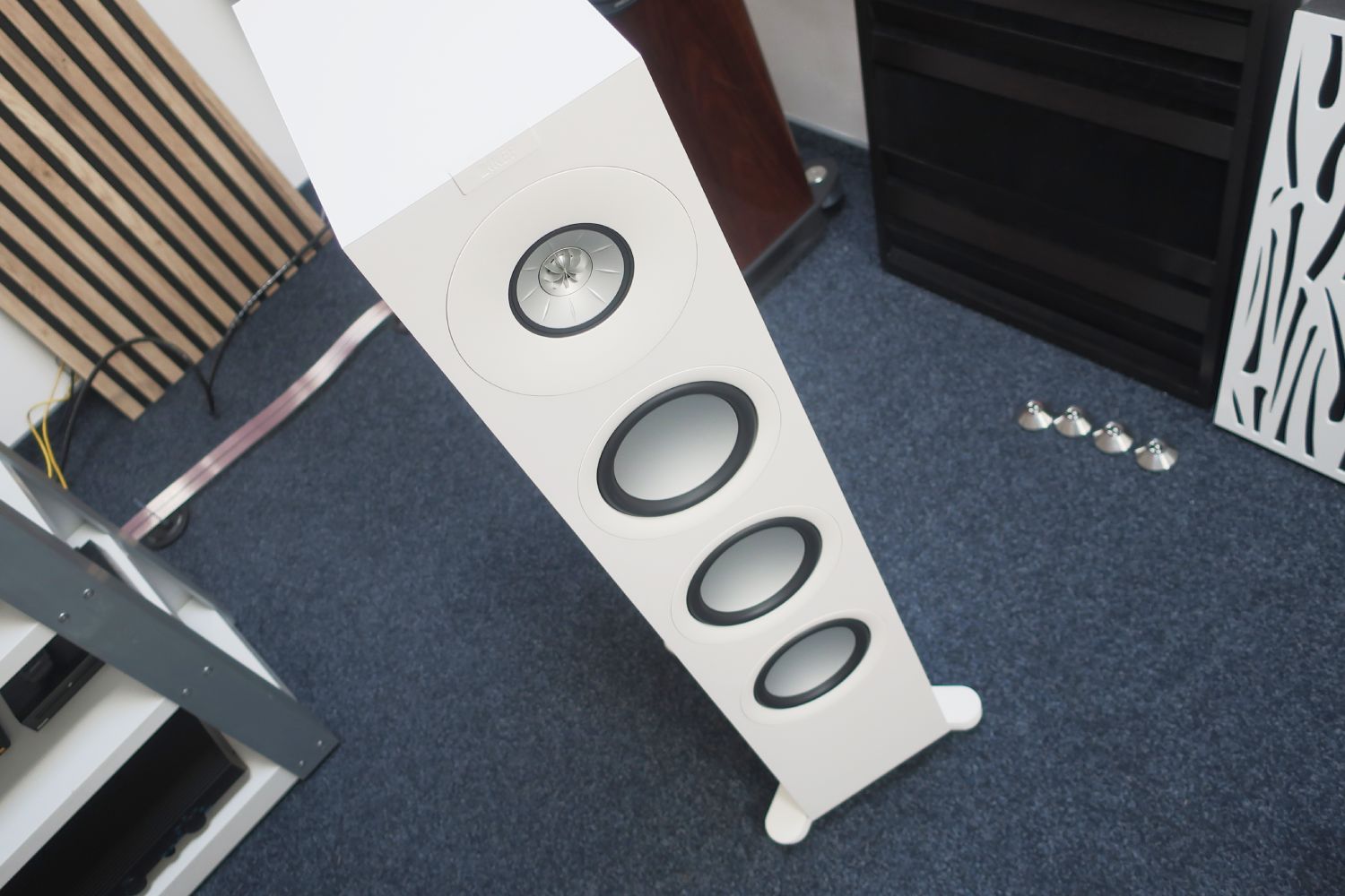 2025 01 31 TST KEF Q11 Meta 4