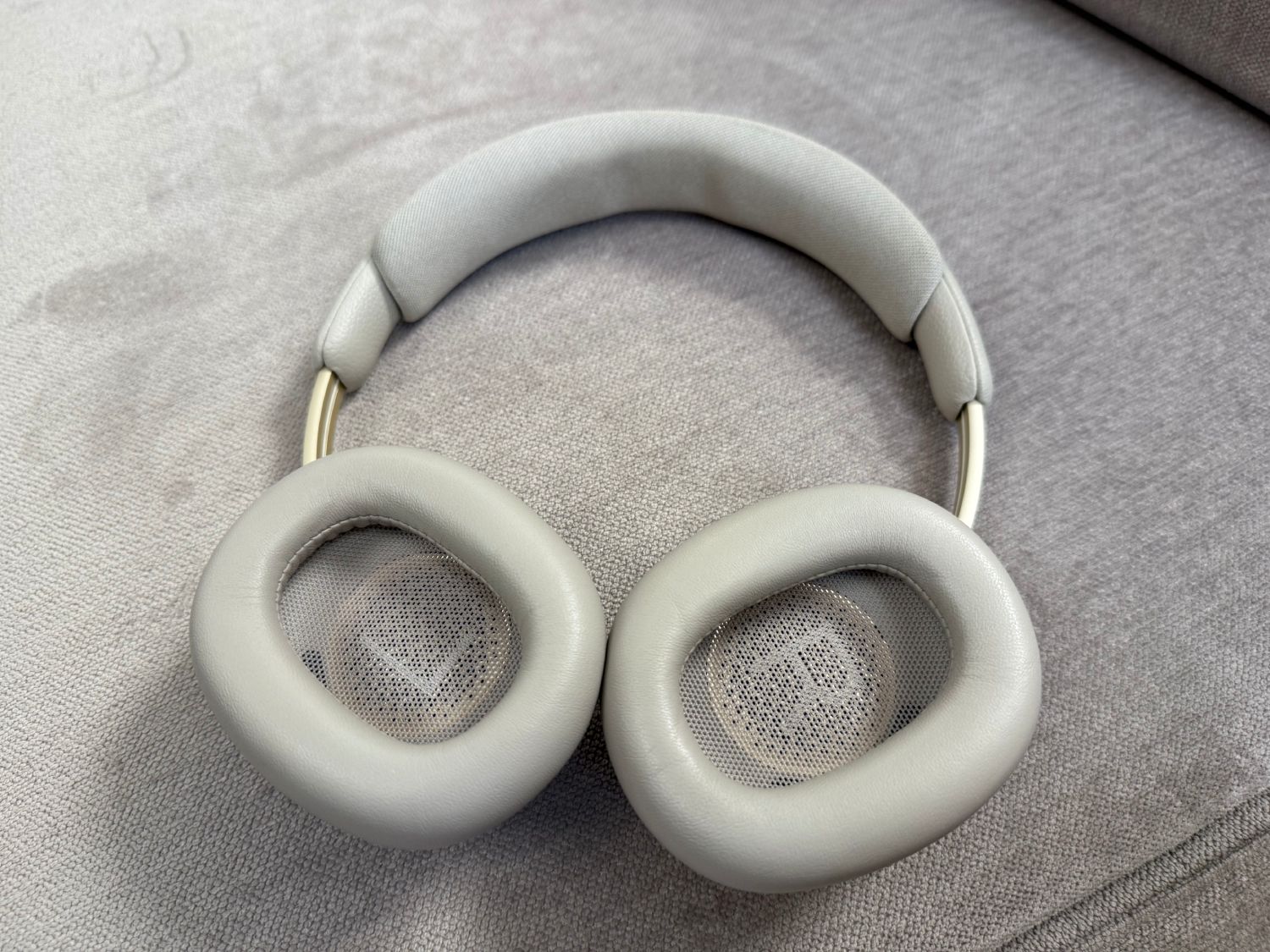 2025 06 30 TST Bang Olufsen H100 10