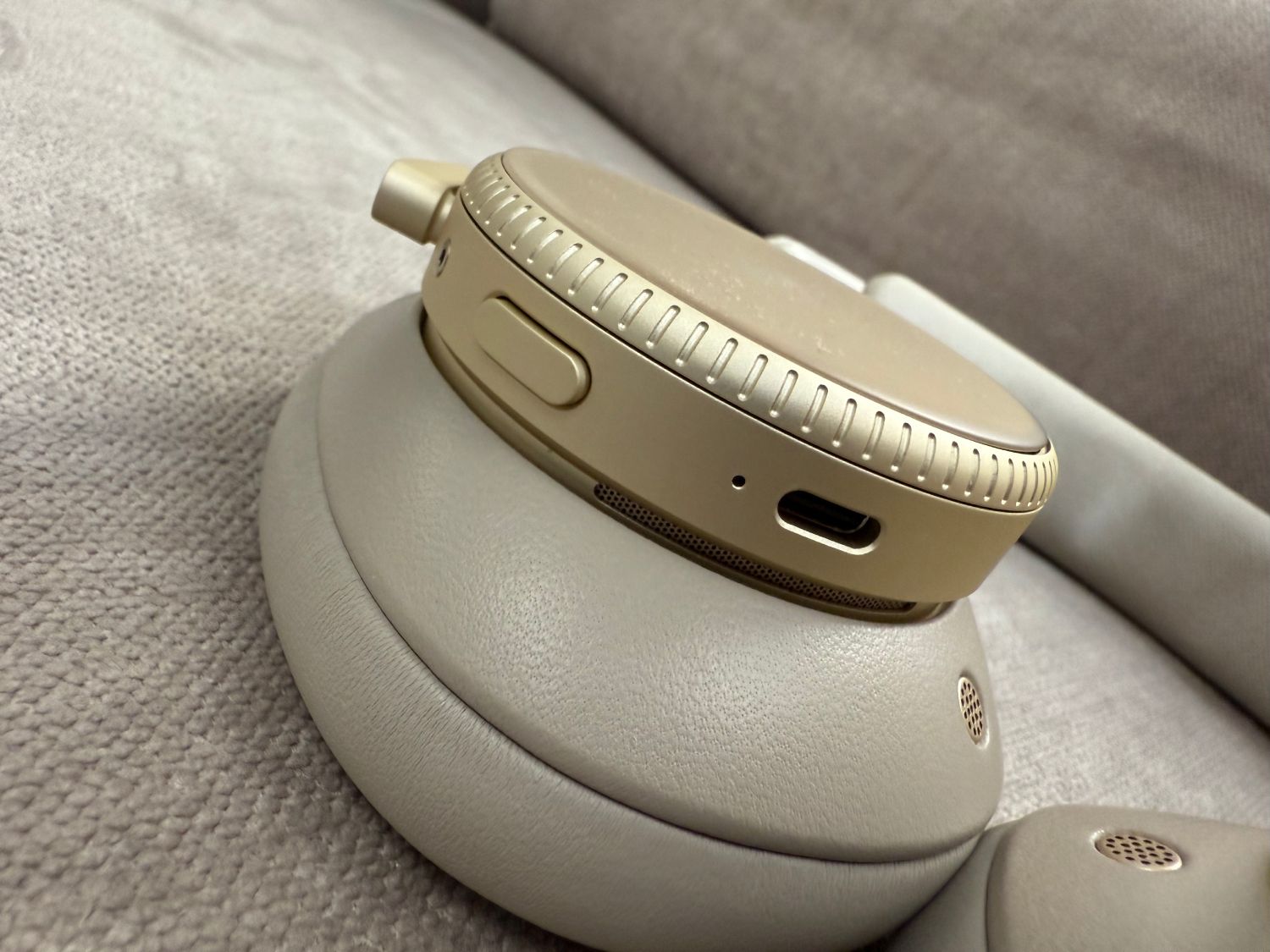 2025 06 30 TST Bang Olufsen H100 6