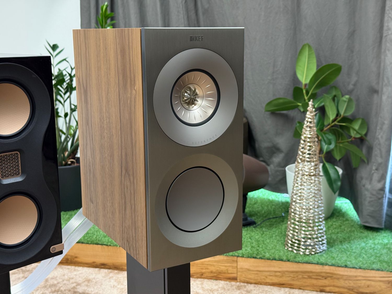 2025 07 31 TST KEF Reference 1 Meta 4