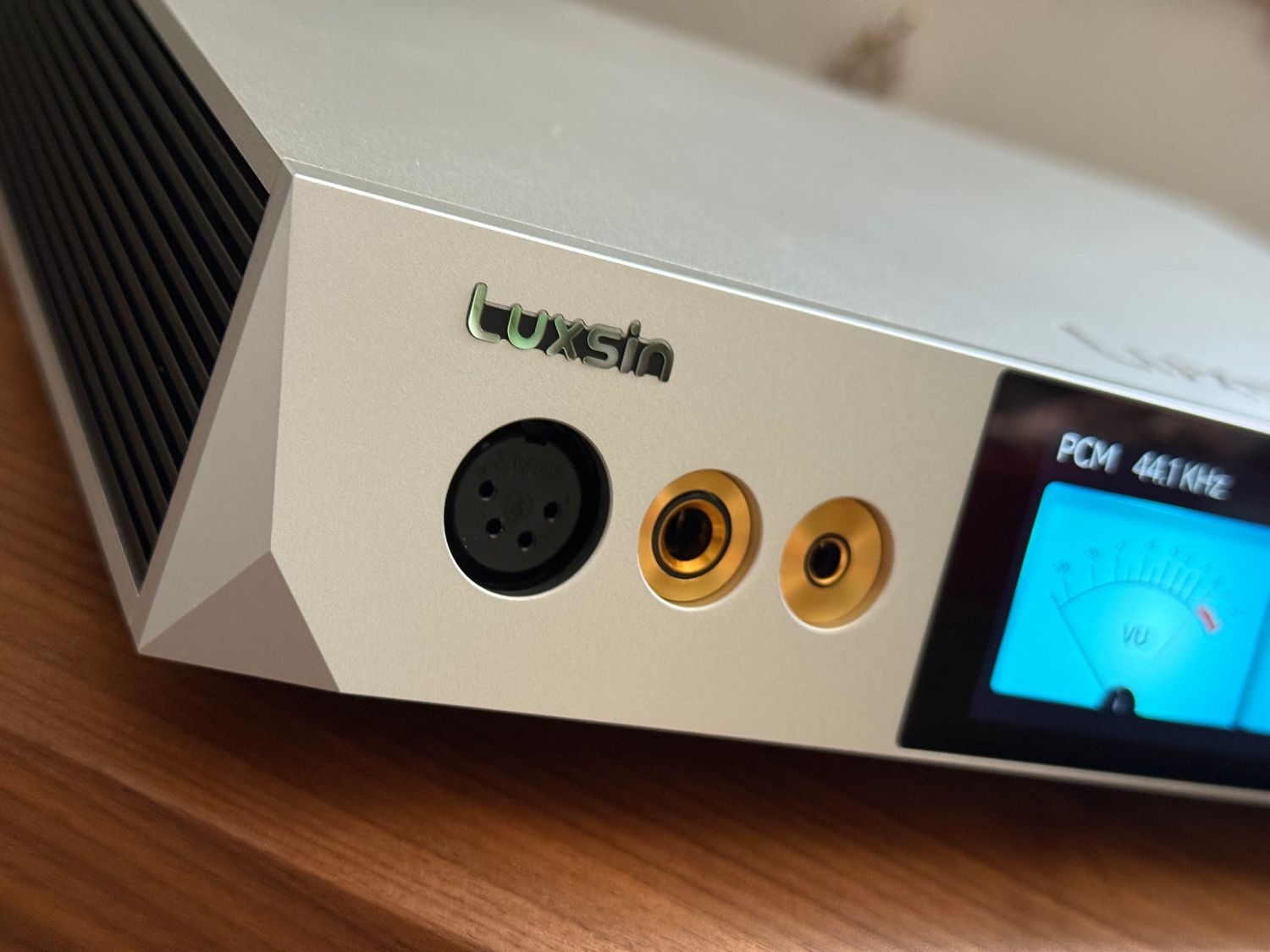 2025 08 31 Luxsin X9 9