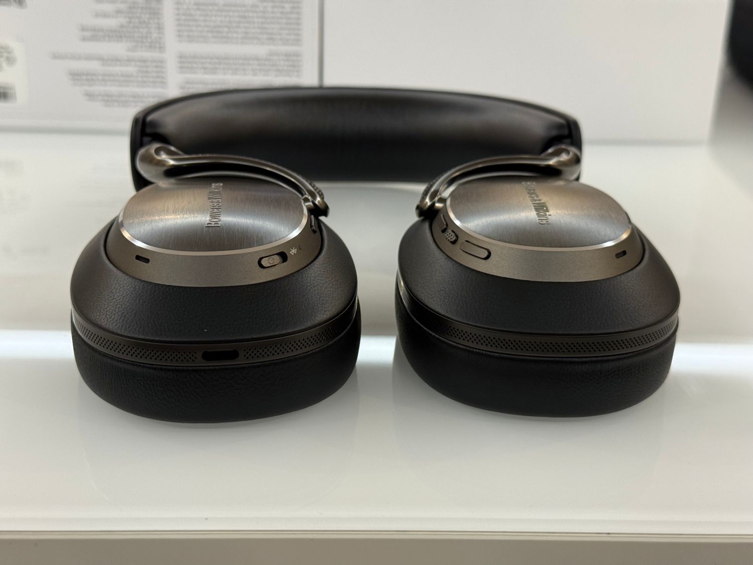 2025 09 30 TST Bowers Wilkins Px8 S2 7